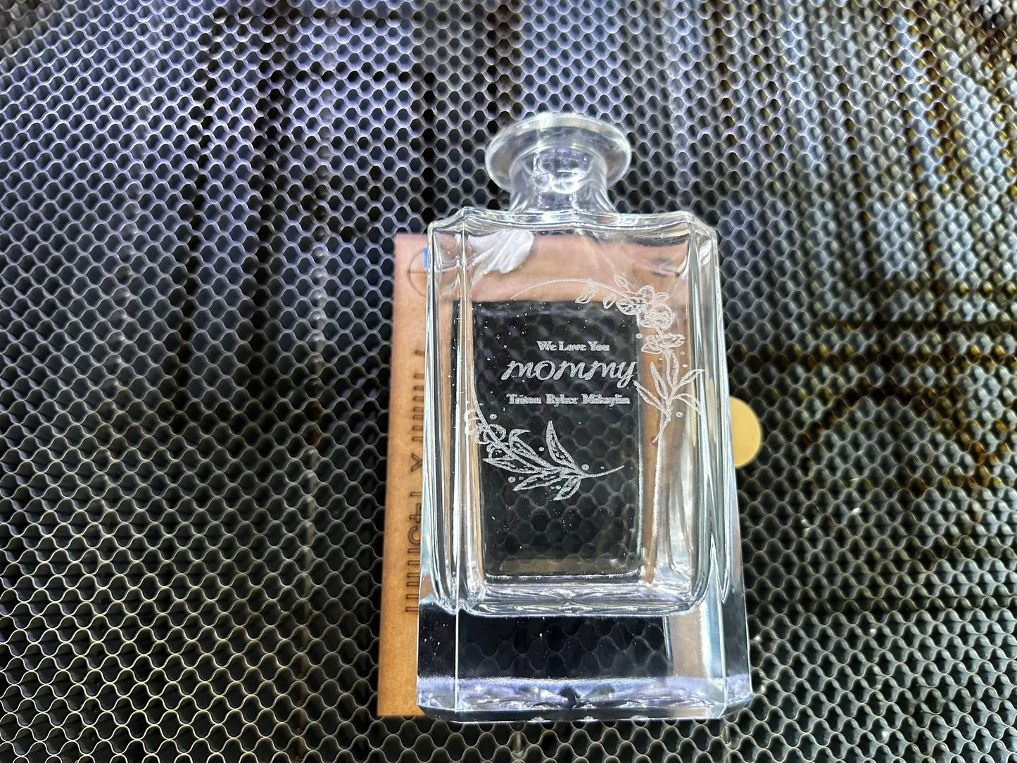 Whiskey Decanter with two glasses as a set