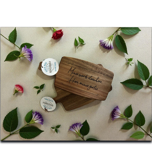 Medium Personalized Paddle Cutting Board